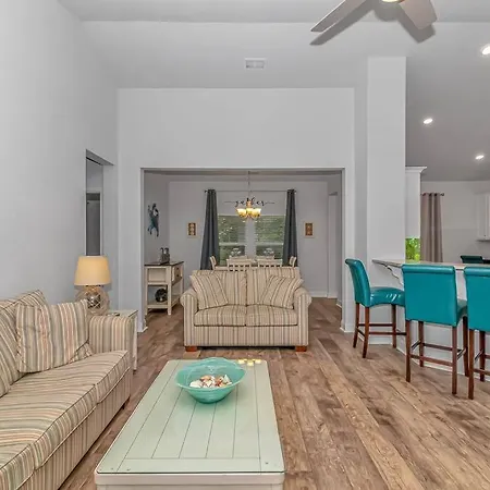 Newly Listed - A Golfer'S Paradise - Legends Golf